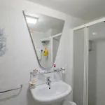 Hotel City מלון