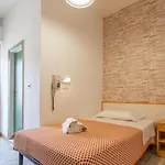 Hotel City מלון