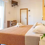 Hotel City מלון מיסאנו אדריאטיקו