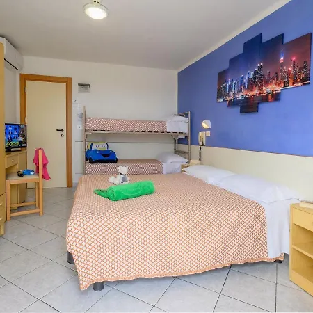 Hotel City Отель Мизано-Адриатико