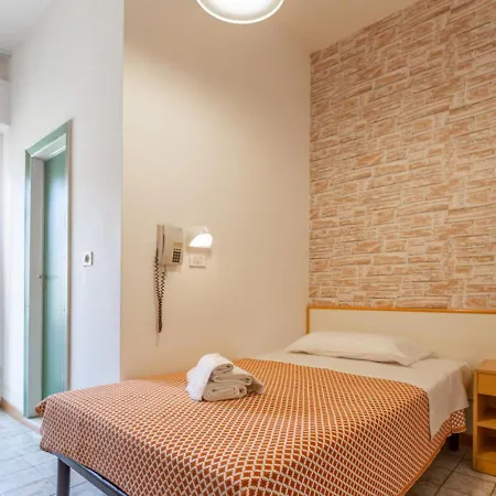 Hotel City Отель
