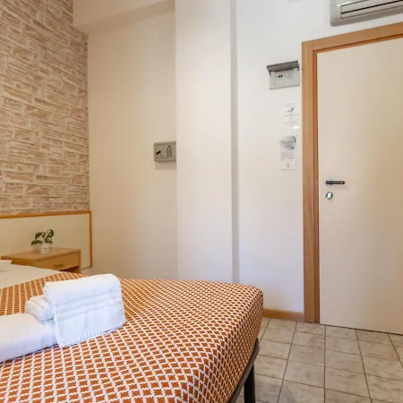 Hotel City 3*