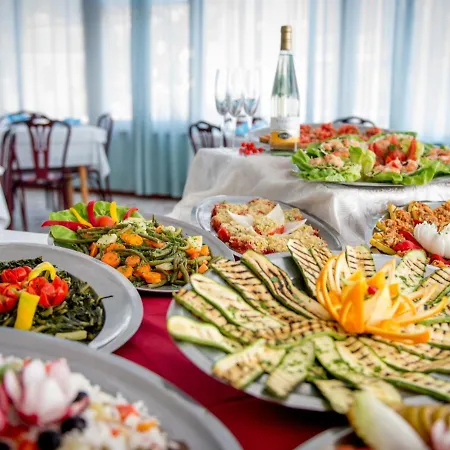 Hotel City Отель 3*